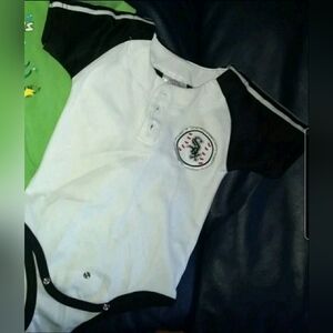 Major League Chicago White Sox One Piece 18 Months Genuine Merchandise